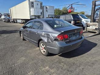 Honda Civic 1.3 Hybrid picture 2