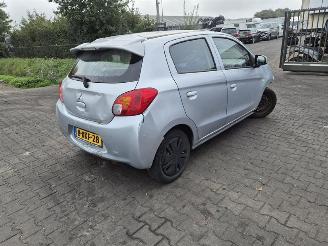 Vrakbiler auto Mitsubishi Space-star 1.0 2014/8