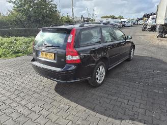 Salvage car Volvo V-50 2.4 2005/6