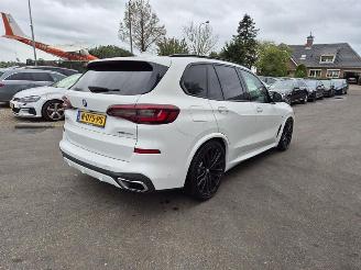 Damaged car BMW X5 XDRIVE45E 2021/3