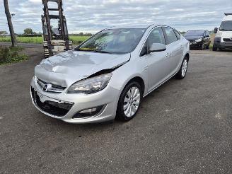 Opel Astra 1.4 Turbo picture 3