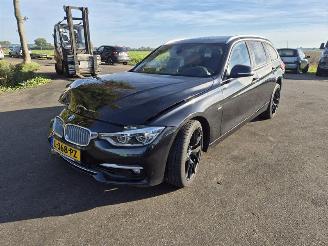 BMW 3-serie 320i Touring picture 3