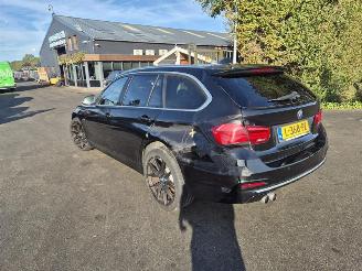 BMW 3-serie 320i Touring picture 2