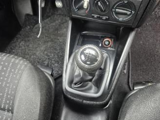 Volkswagen Golf 1.6 16v picture 7