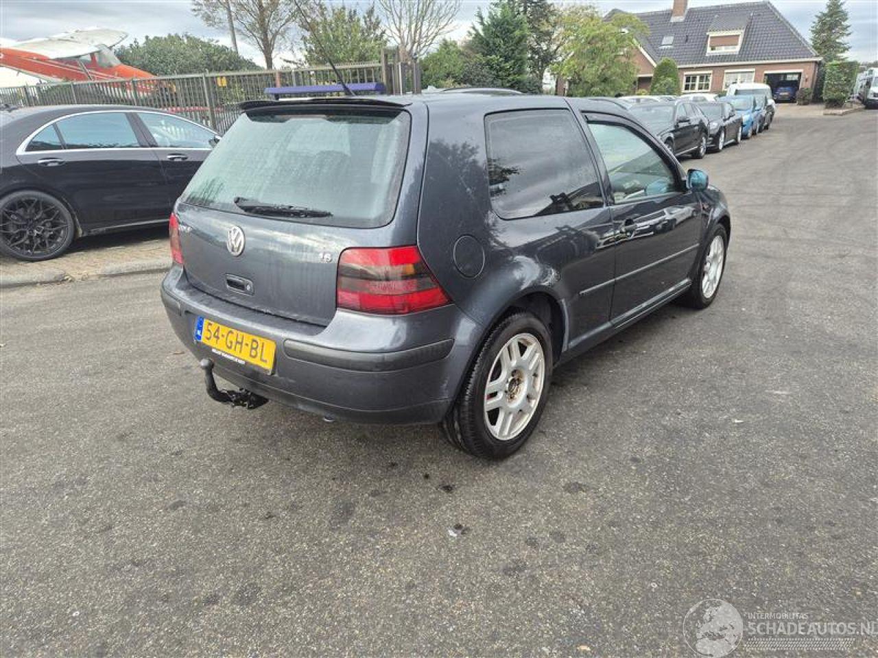 Volkswagen Golf 1.6 16v