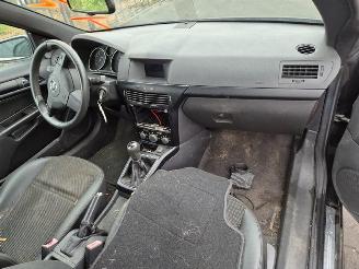 Opel Astra Twin Top 1.8 picture 5