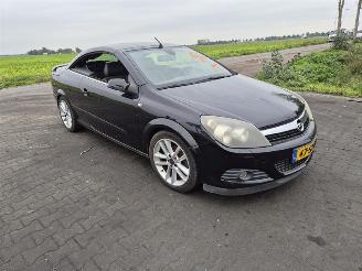 Opel Astra Twin Top 1.8 picture 4