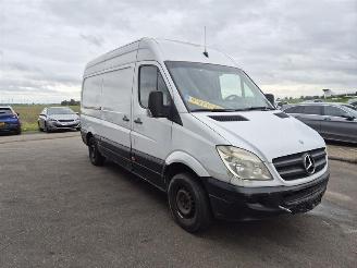 Mercedes Sprinter 211 CDi picture 4