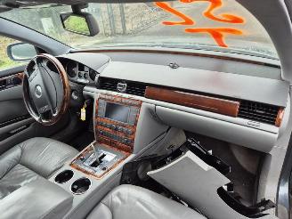 Volkswagen Phaeton 3.2 V6 picture 5