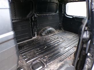 Hyundai H-300  picture 6