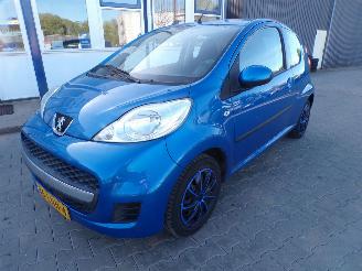  Peugeot 107 1.0-12V Urban Move 2010/5