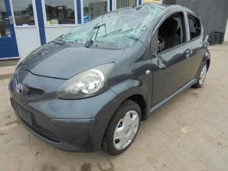 Vrakbiler auto Toyota Aygo Aygo (B10), Hatchback, 2005 / 2014 1.0 12V VVT-i 2006/8