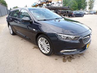 Opel Insignia SPORTS TOURER picture 4