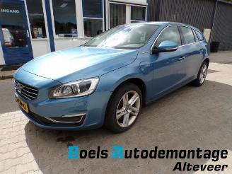 Uttjänta bilar auto Volvo V-60 V60 I (FW/GW), Combi, 2010 / 2018 2.4 D6 20V Plug-in Hybrid AWD 2014/2