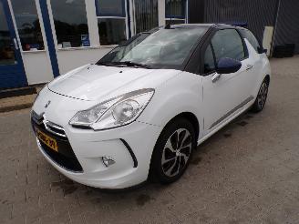 krockskadad bil auto Citroën DS3 Cabrio 1.2 VTi Chic 2013/9