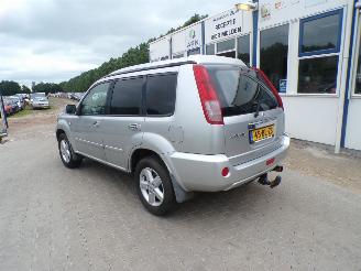 Nissan X-trail 2.2 dCI Sport picture 3