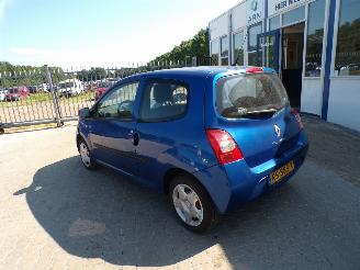 Renault Twingo 1.2 Authentique picture 3