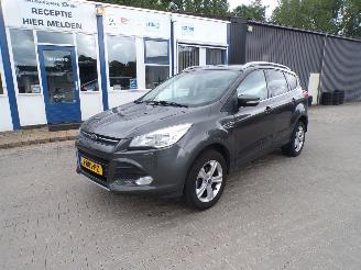 skadebil auto Ford Kuga 1,5 eco boost trend edition 2015/4