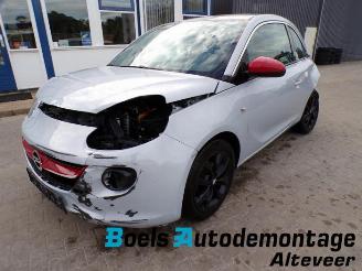 Vrakbiler auto Opel Adam Adam, Hatchback 3-drs, 2012 / 2019 1.2 16V 2015/11