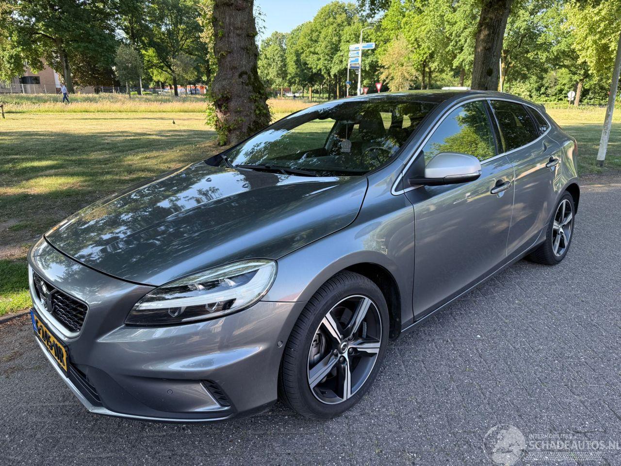 Volvo V-40 112 kW (152 PK)  1498 cc.