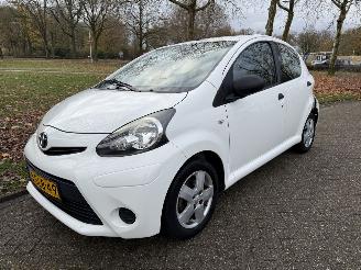 Auto incidentate Toyota Aygo  2013/1