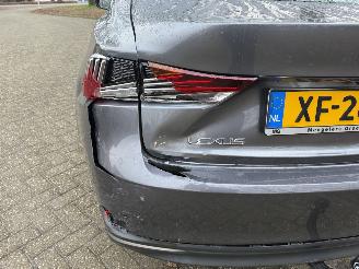 Lexus IS 300 h picture 12