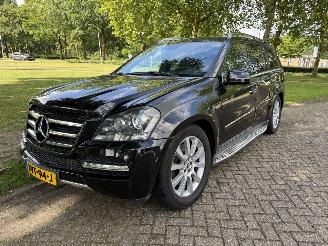 uszkodzony samochody osobowe Mercedes Gl-klasse 350 CDI 2012/1