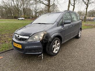 Auto incidentate Opel Zafira  2006/1