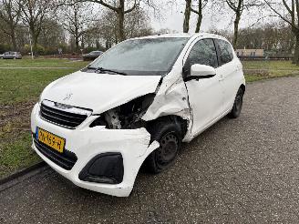 Unfallwagen Peugeot 108  2015/1