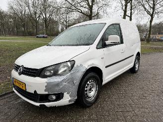 skadebil auto Volkswagen Caddy  2014/1