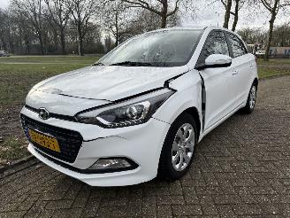 Vaurioauto  passenger cars Hyundai I-20  2018/1