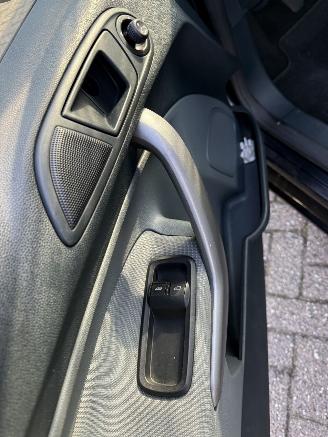 Ford Fiesta  picture 20