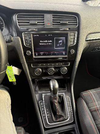 Volkswagen Golf 2.0 gti automaat picture 23