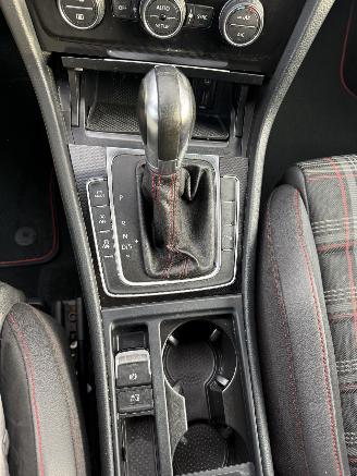 Volkswagen Golf 2.0 gti automaat picture 25