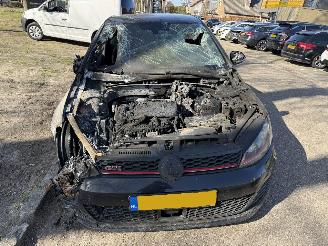 Volkswagen Golf  picture 8