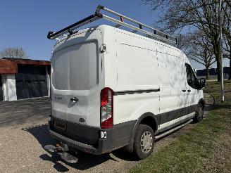 Ford Transit  picture 5