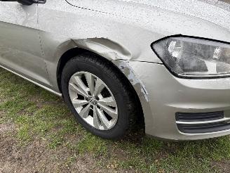 Volkswagen Golf  picture 9