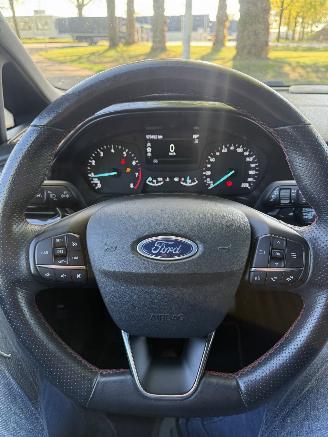 Ford Fiesta  picture 17