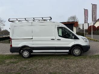Ford Transit  picture 6