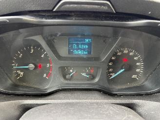 Ford Transit  picture 11