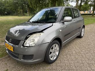 Voiture accidenté Suzuki Swift  2010/1