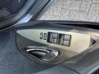 Toyota Avensis  picture 10