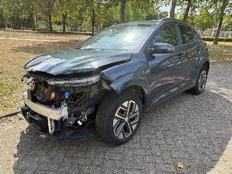 damaged passenger cars Hyundai Kona  2023/1