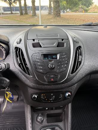 Ford Transit COURIER picture 28
