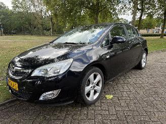 skadebil auto Opel Astra  2010/1
