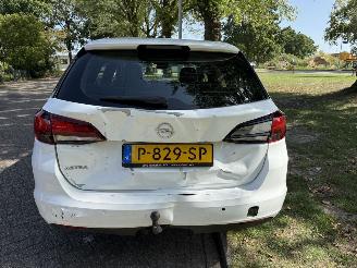 Opel Astra SPORTS TOURER+ picture 4