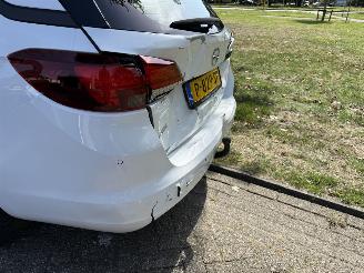 Opel Astra SPORTS TOURER+ picture 17