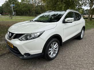 Damaged car Nissan Qashqai  2017/1