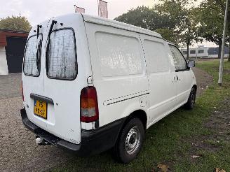 Nissan Vanette  picture 5