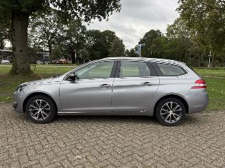 Peugeot 308  picture 2